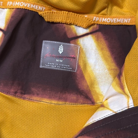 Free People Movement Singin’ in the Rain Printed Packable Jacket size Medium NWT - Picture 5 of 8